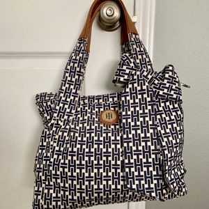 Tommy Hilfiger large purse